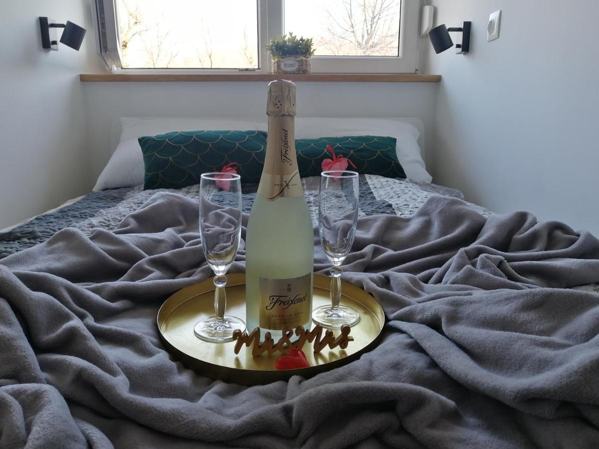 Mreznicki Mozaik Apartamento Duga Resa Exterior foto