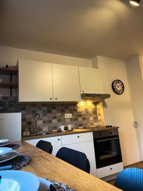 Mreznicki Mozaik Apartamento Duga Resa Exterior foto