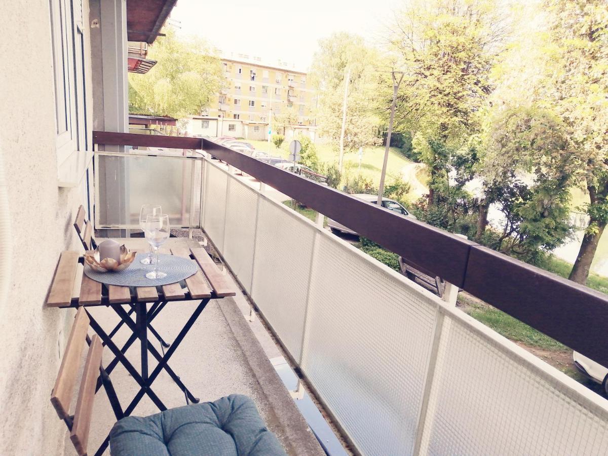 Mreznicki Mozaik Apartamento Duga Resa Exterior foto